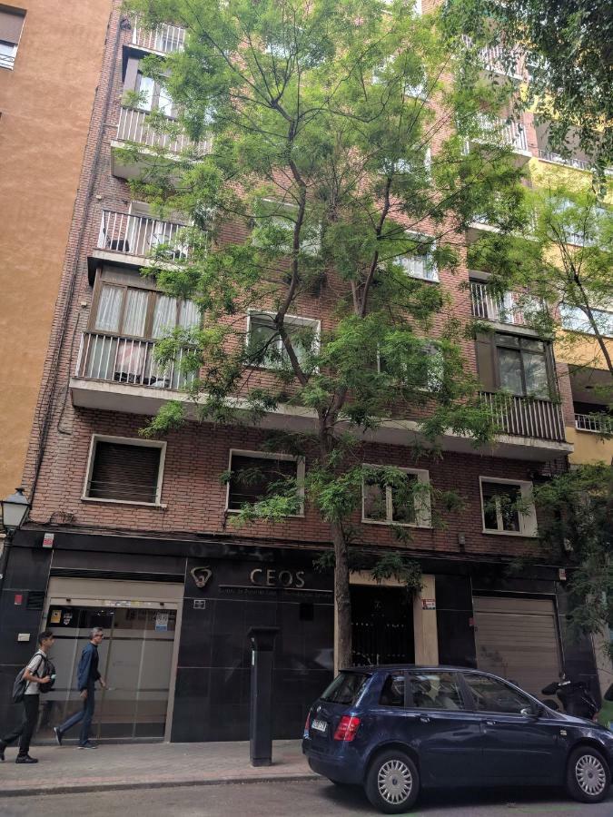 Gran Apartamento Cerca De Atocha Apartment Madrid Exterior photo